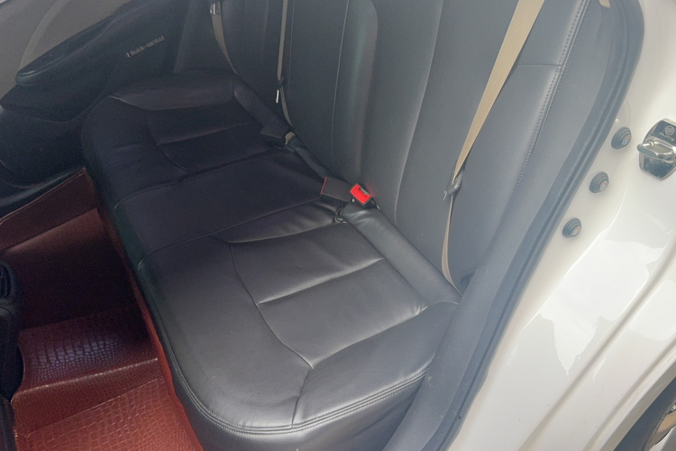 别克 英朗 2018款 15T 双离合进取型 国V中控内饰7001