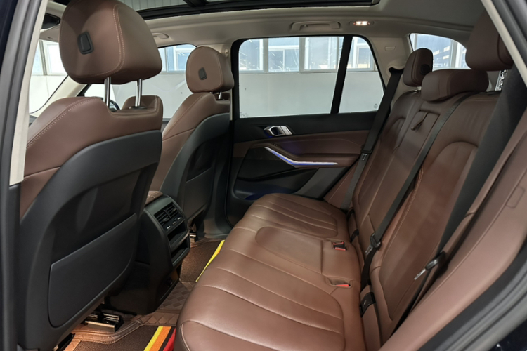 宝马X5(进口) 2021款 xDrive30i M运动套装中控内饰7004