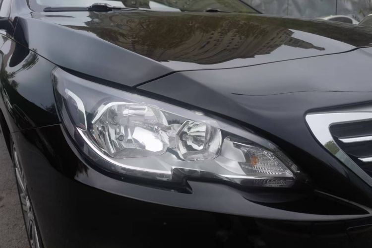 标致408 2016款 1.6T 自动豪华版局部细节9001