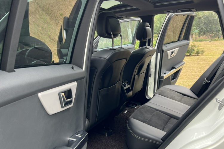 奔驰GLK级 2015款 GLK 260 4MATIC 时尚型 极致版中控内饰7009