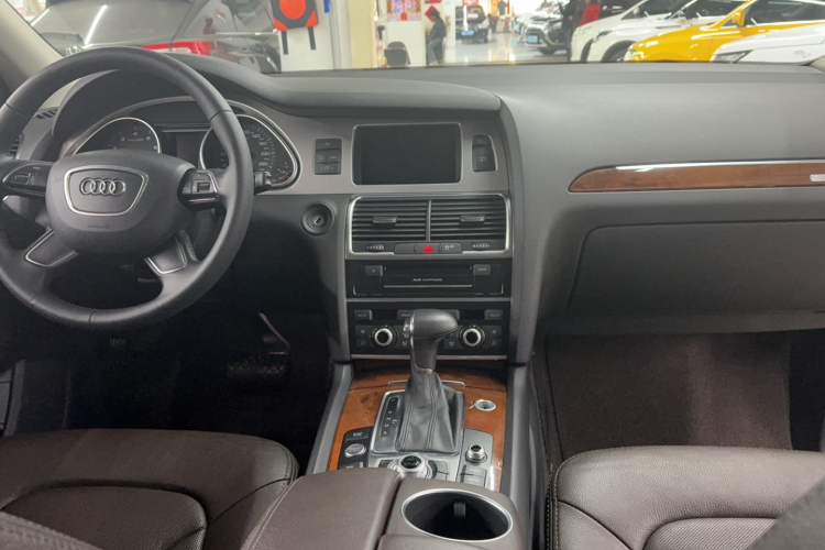 奥迪Q7 2014款 35 TFSI 进取型局部细节16