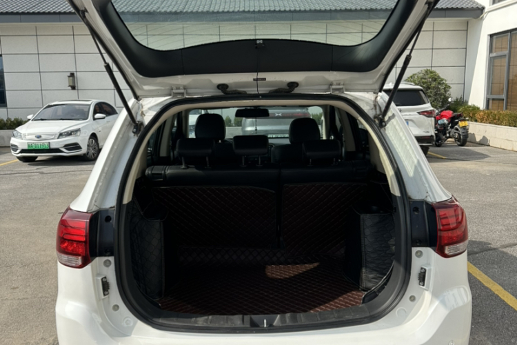 三菱 欧蓝德 2018款 2.0L 两驱荣耀版 5座局部细节23