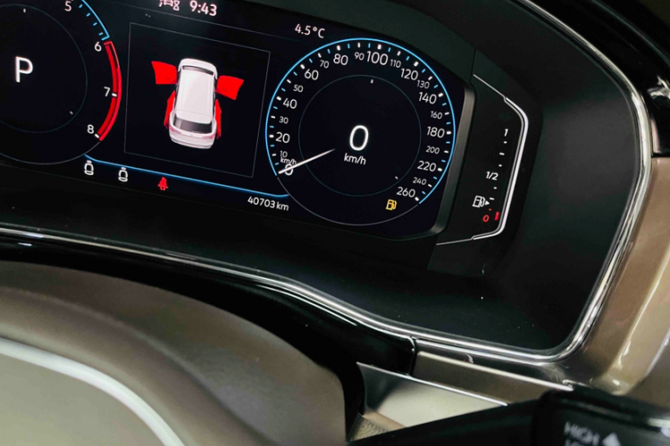 大众 威然 2020款 380TSI 尊贵版中控内饰15