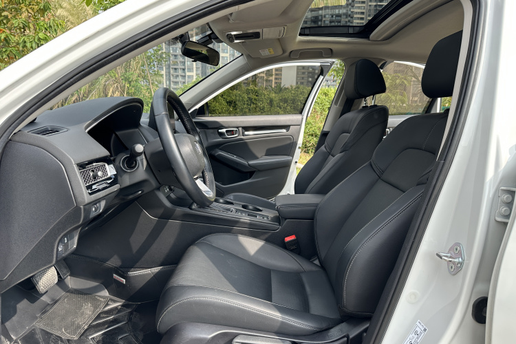 本田 思域 2022款 180TURBO CVT尚擎版局部细节19