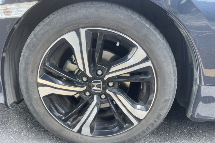 本田 思域 2016款 220TURBO CVT尊耀版车身外观6002