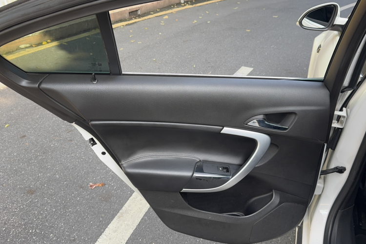 别克 君威 2015款 1.6T 领先技术型中控内饰7006