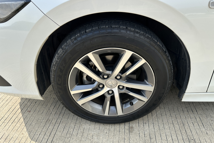 本田 思域 2022款 180TURBO CVT尚擎版车身外观6009