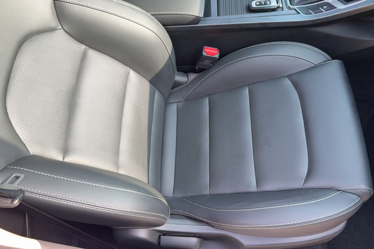 吉利汽车 帝豪 2018款 1.5L CVT向上互联版局部细节41