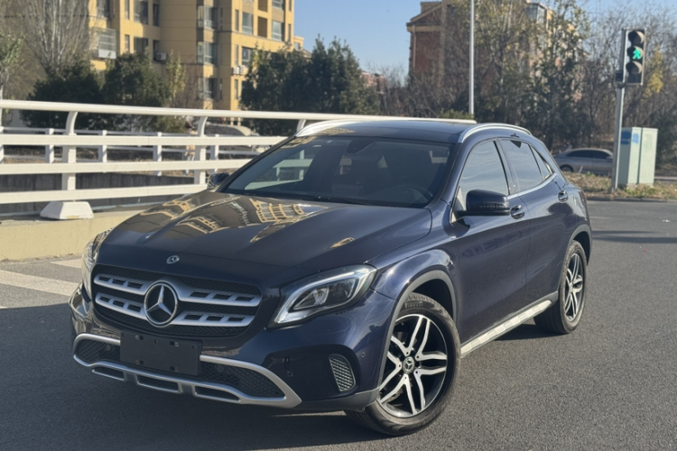 奔驰GLA 2017款 GLA 200 时尚型车身外观6015