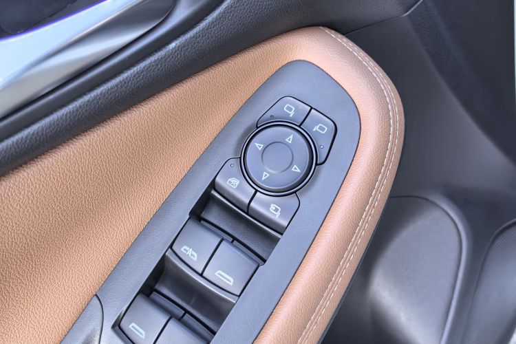 别克 昂科拉GX 2022款 332T CVT两驱豪华型局部细节9008