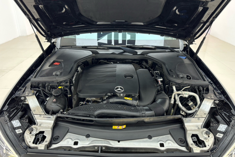 奔驰E级 2022款 改款三 E 300 L 运动时尚型局部细节24