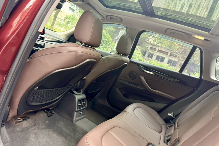 宝马X1 2020款 sDrive25Li 领先型中控内饰7007