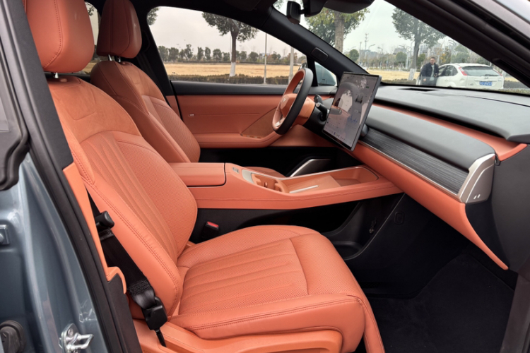 乐道L60 2024款 60kWh 四驱版局部细节41