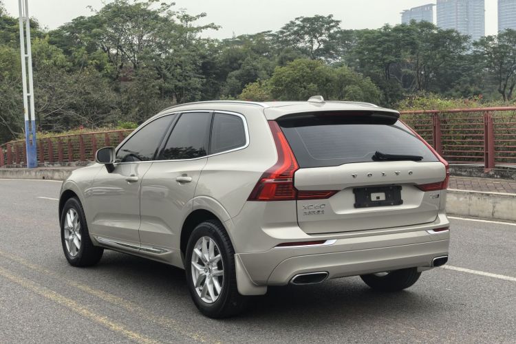 沃尔沃XC60 2020款 T5 四驱智逸豪华版车身外观6006