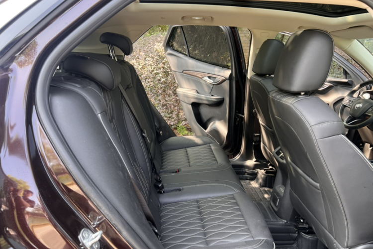 别克 2020款 昂科威S 652T 四驱Avenir艾维亚中控内饰7003