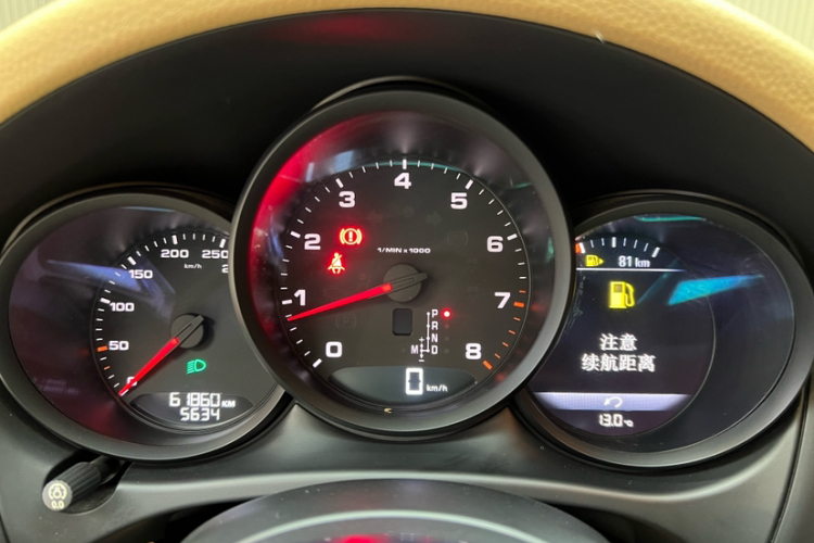 保时捷 2014款 Macan 2.0T中控内饰15