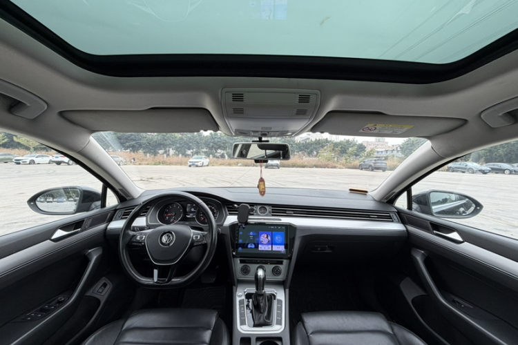 大众 迈腾 2019款 280TSI DSG 舒适型 国VI中控内饰7012