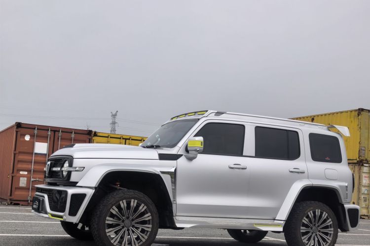 超境汽车 共创坦克300 2021款 2.0T 赛博坦克车身外观6005