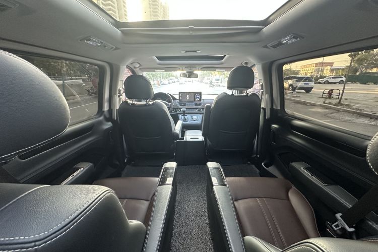 上汽大通MAXUS 大通G10 2018款 PLUS 2.0T 自动旗舰版中控内饰7008