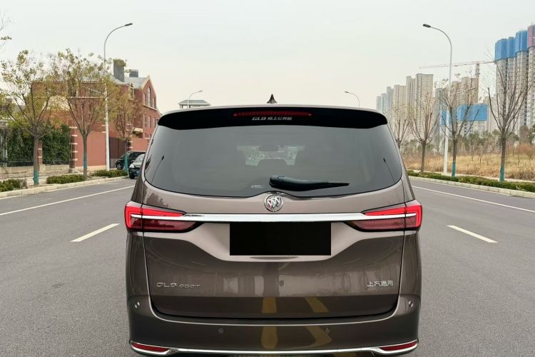 别克GL8 2021款 陆上公务舱 652T 尊贵型车身外观6004