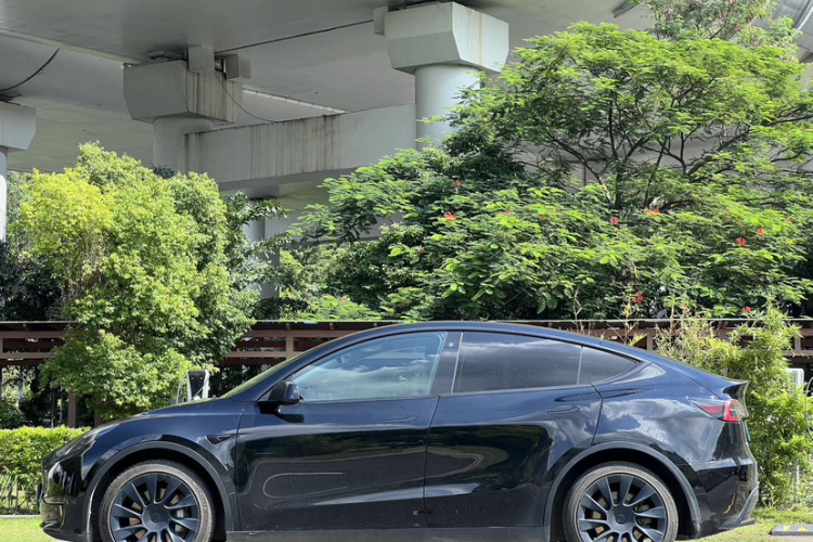 特斯拉 Model Y 2022款 长续航全轮驱动版车身外观6002