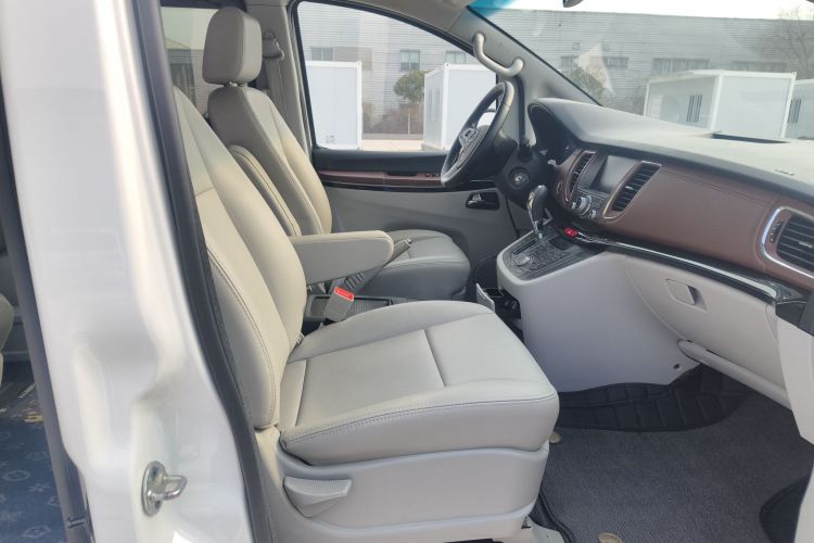 江汽集团 瑞风M5 2017款 2.0T 汽油双离合商务版中控内饰7002