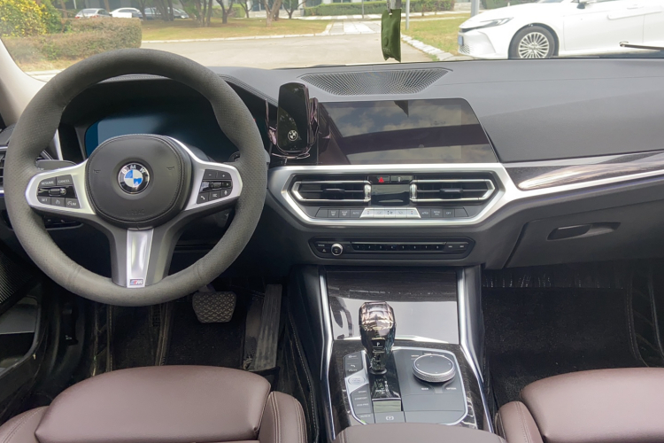 宝马3系 2021款 改款二 325Li M运动套装局部细节16