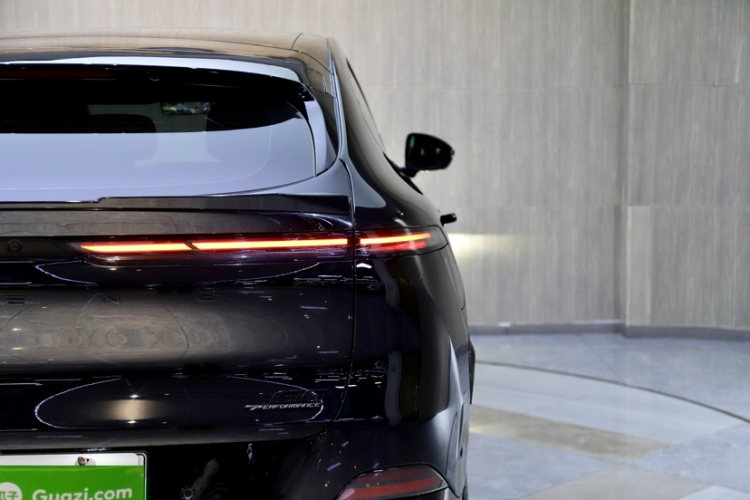 小鹏G6 2025款 725 超长续航 Max 旗舰版车身外观6004