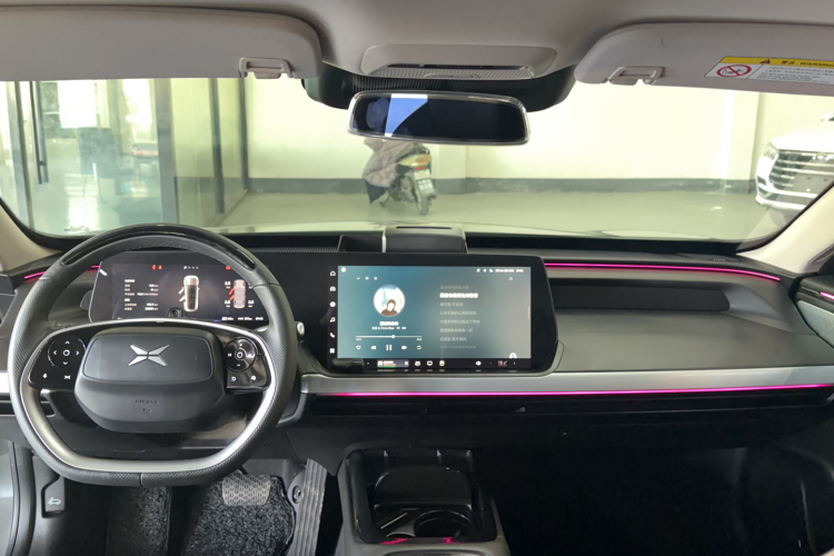 小鹏P7 2020款 670E中控内饰7003