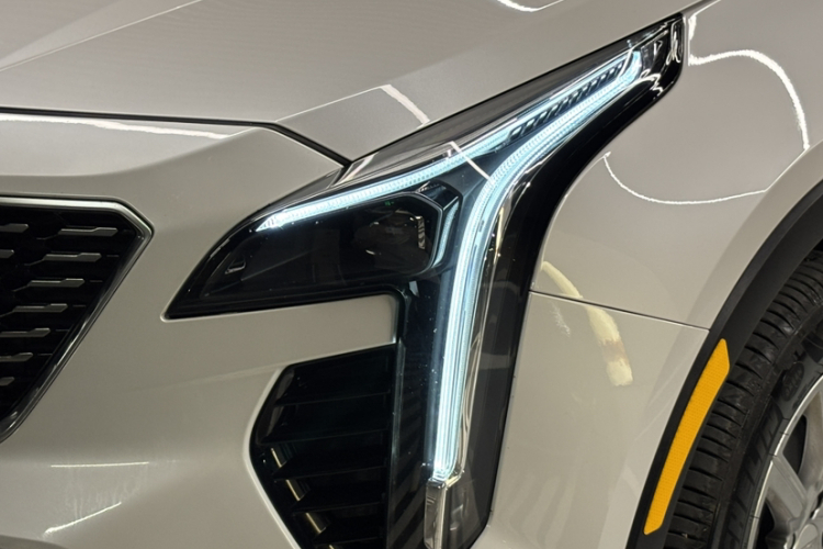 凯迪拉克XT4 2018款 28T 两驱领先型车身外观6005