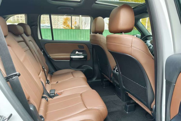 奔驰GLB 2020款 GLB 200 动感型中控内饰7003