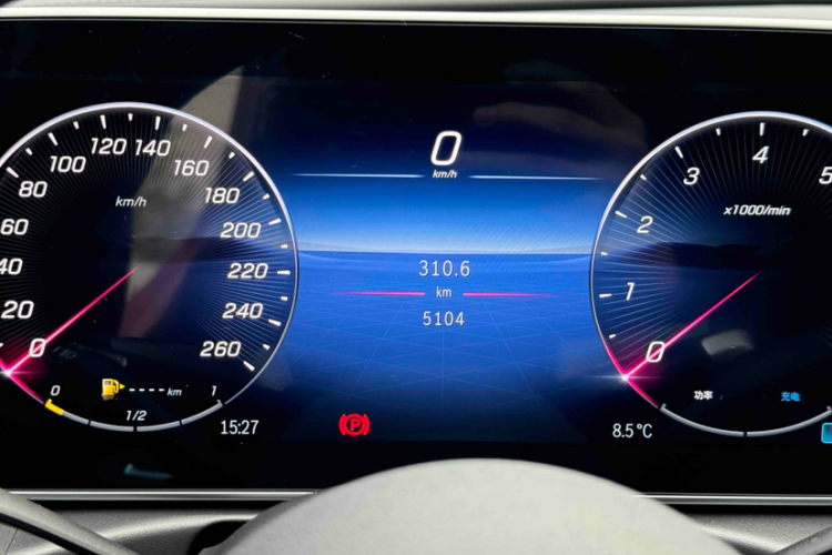 奔驰C级 2023款 改款 C 200 L 运动版中控内饰15