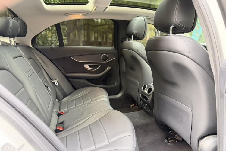 奔驰C级 2021款 C 200 L 时尚型运动版中控内饰7003