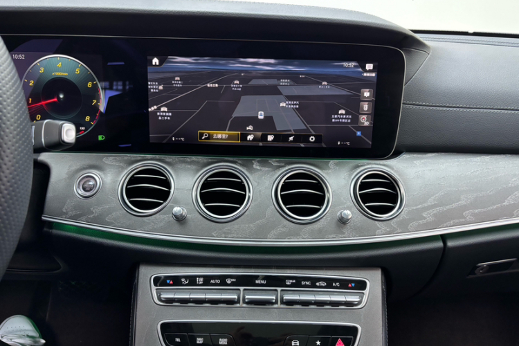 奔驰E级 2022款 改款三 E 300 L 运动时尚型局部细节16