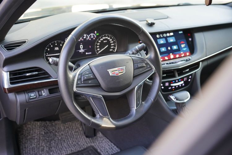 凯迪拉克CT6 2017款 28T 精英型中控内饰7010