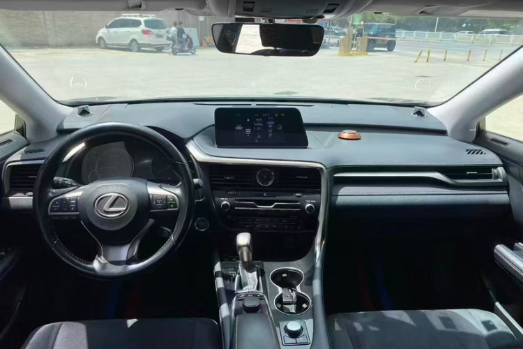 雷克萨斯RX 2016款 300 两驱精英版 国V中控内饰7002