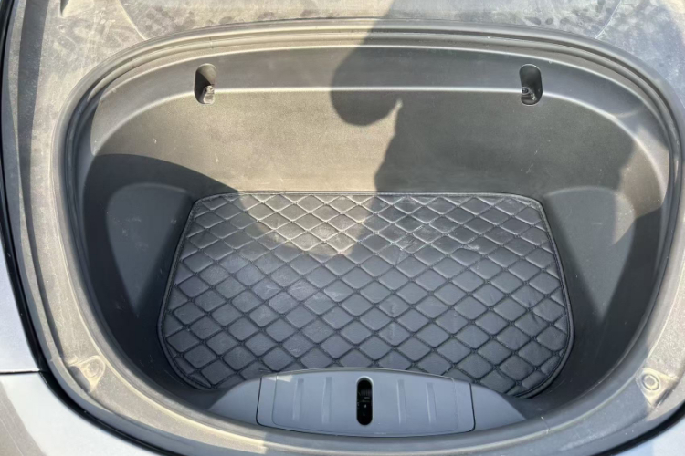 特斯拉 Model 3 2020款 标准续航后驱升级版中控内饰7007