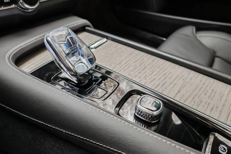 沃尔沃S90 2024款 B5 智雅豪华版中控内饰7001