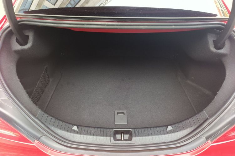 宝马3系 2015款 316i 运动设计套装局部细节23