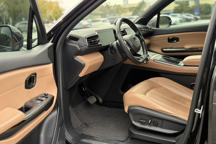 蔚来ES6 2020款 420KM 运动版中控内饰7006