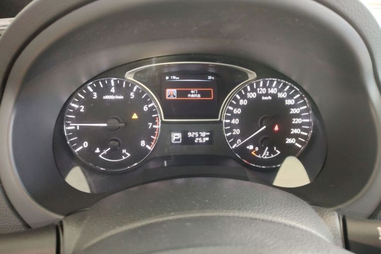 日产 天籁 2018款 2.0L XL 智进版中控内饰15