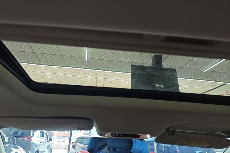 别克 君威 2017款 20T 精英型中控内饰7008