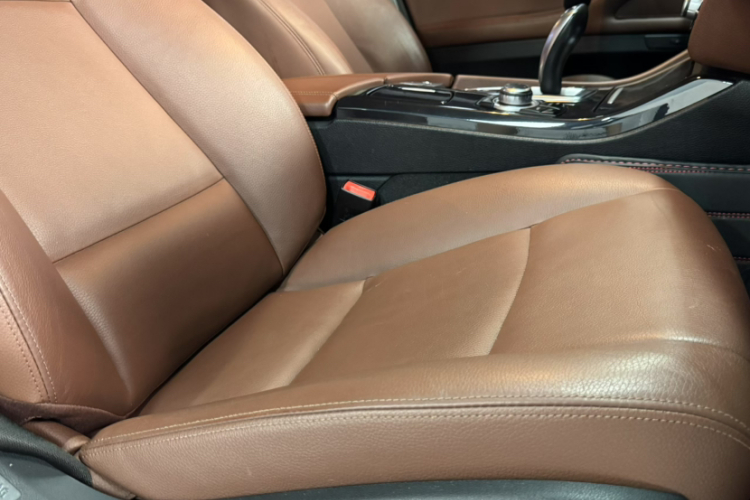 宝马5系 2017款 520Li 典雅型中控内饰7004