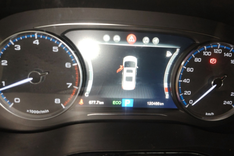 广汽传祺 传祺M8 2018款 320T 旗舰版中控内饰15