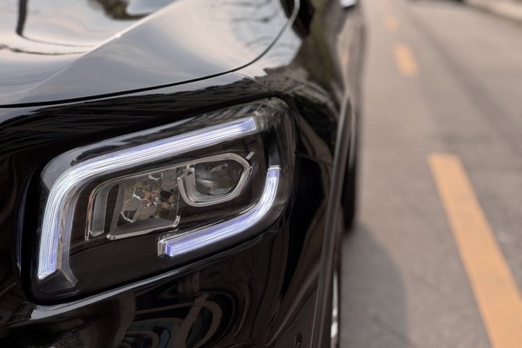 奔驰GLB 2023款 GLB 220 动感型局部细节36