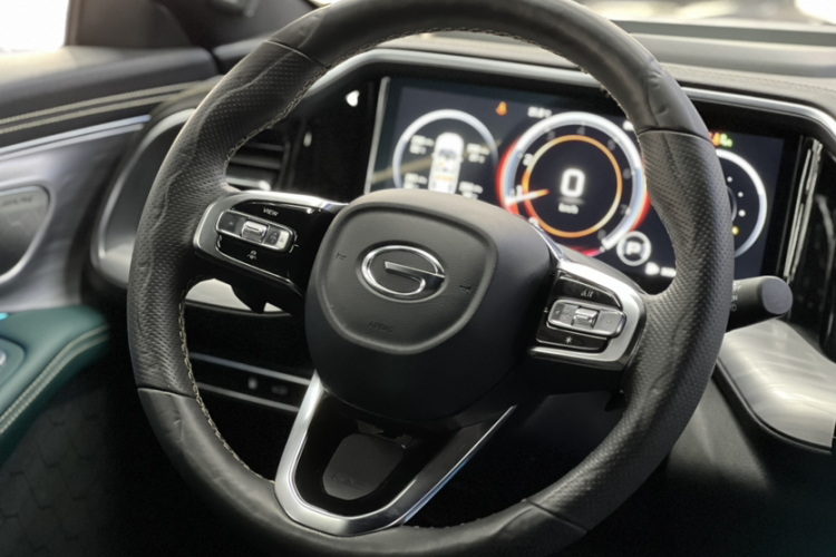 广汽传祺 传祺GS8 2022款 领航系列 2.0TGDI 两驱尊贵版（七座）局部细节13