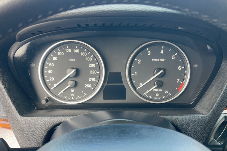 宝马X5(进口) 2011款 xDrive35i 领先型局部细节14