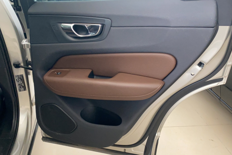 沃尔沃XC60 2020款 T5 四驱智远豪华版中控内饰7005