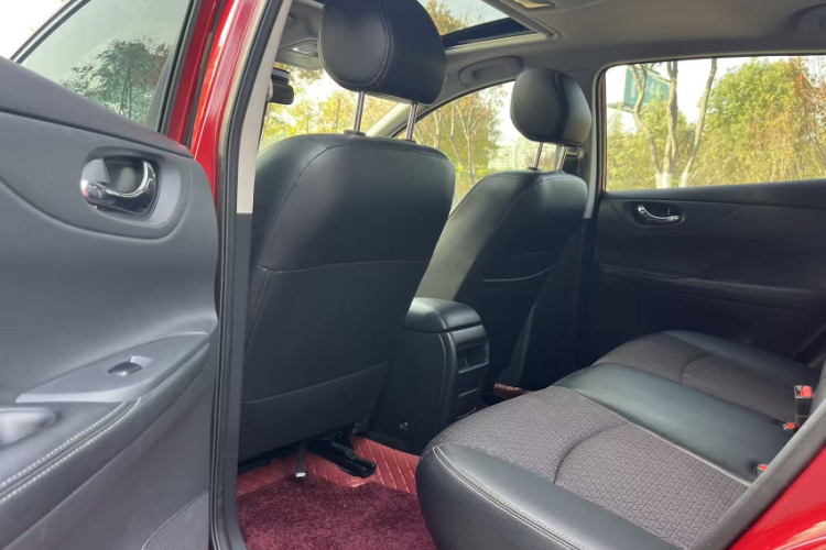 日产 骐达TIIDA 2016款 1.6L CVT智行版中控内饰7007