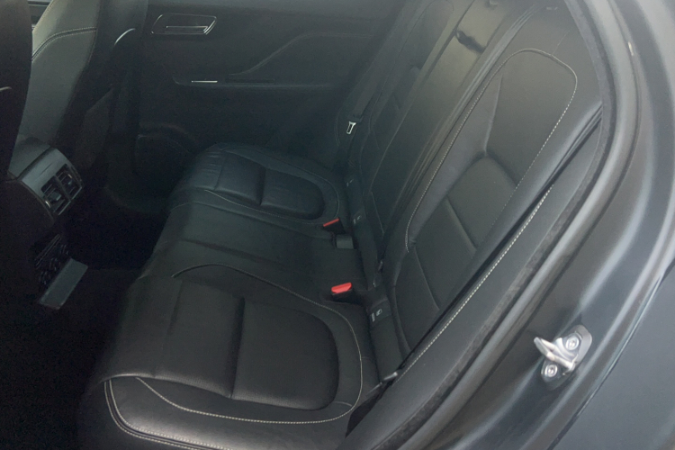 捷豹F-PACE 2016款 3.0 SC 四驱R-Sport运动版中控内饰7001